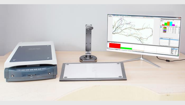 LA-S植物圖像分析儀系統(tǒng)（根系+葉面積分析組合版），包含根系分析儀，葉面積儀，主要功能有：根系分析、葉面積分析、病斑面積分析、蟲損葉面積分析、葉色分析（含葉綠素含量估計(jì)）、作物冠層分析，是一種方便、可在野外或?qū)嶒?yàn)室使用的多功能分析儀器，精確度遠(yuǎn)高于傳統(tǒng)的分析儀。采用全球統(tǒng)一標(biāo)準(zhǔn)，可精確、快速、無(wú)損傷地測(cè)定植物的多方面參數(shù)，功能強(qiáng)大、操作簡(jiǎn)單。廣泛用于農(nóng)業(yè)、林業(yè)、氣象等部門。